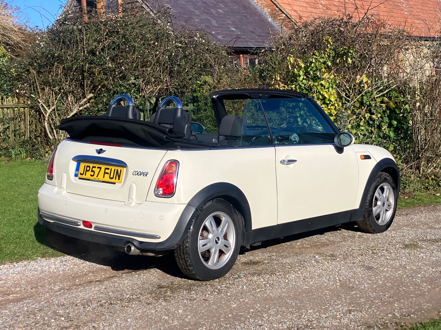 Used MINI Convertible 2007 for sale - 77460968: Photo 8