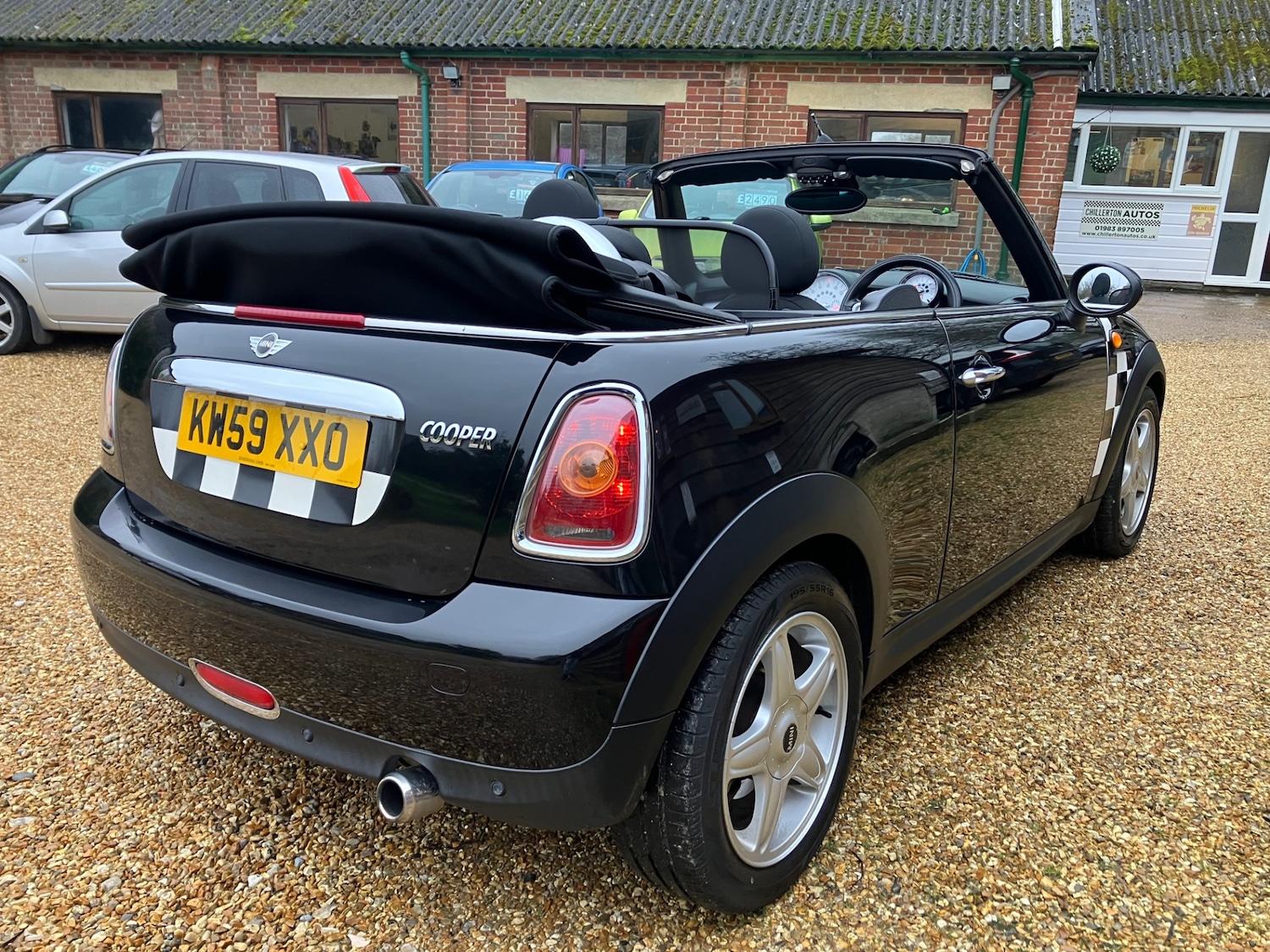 Used MINI Convertible 2010 for sale - 77519311: Photo 7