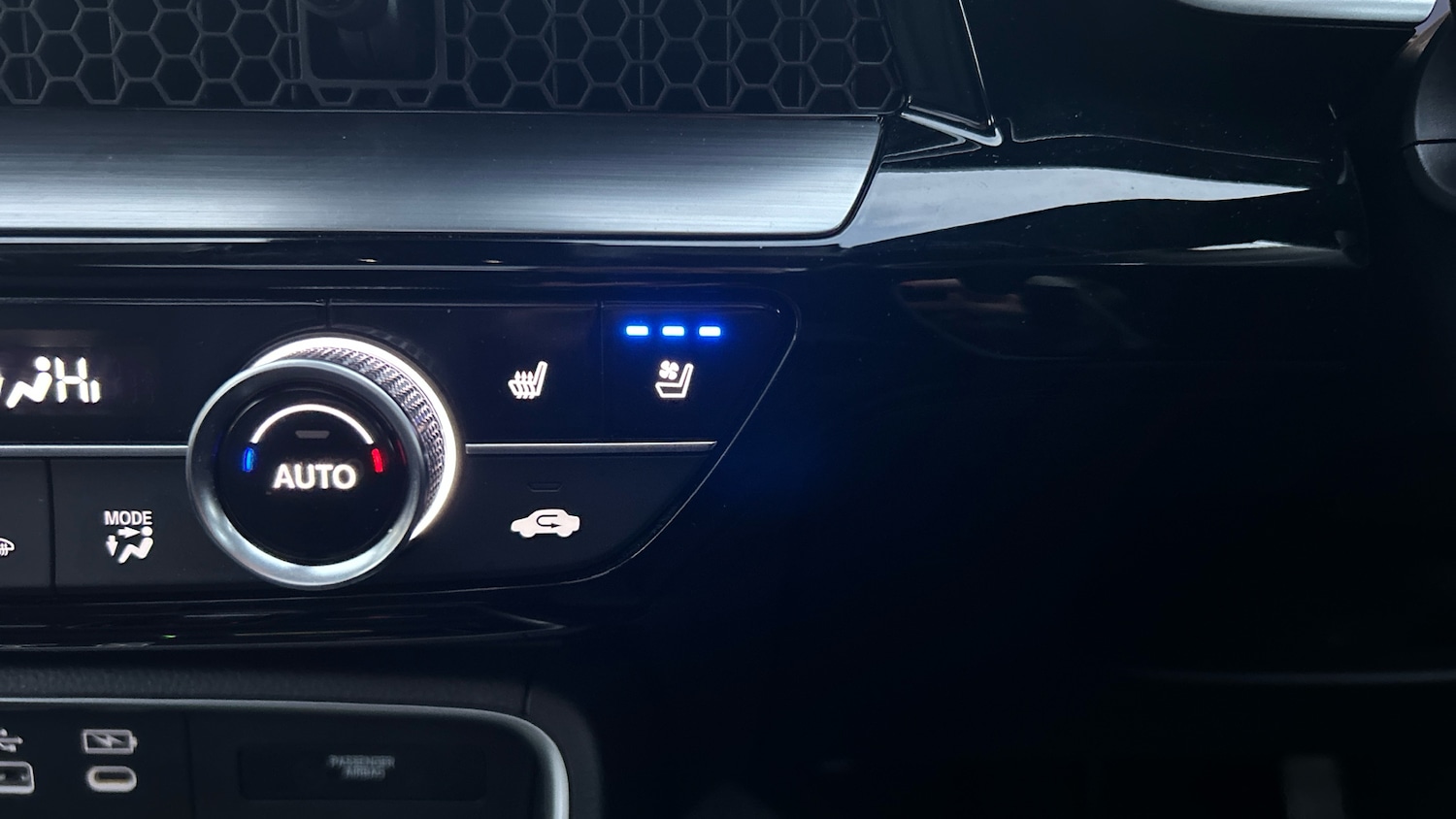 Used Honda CR-V 2023 for sale - 76922380: Photo 35