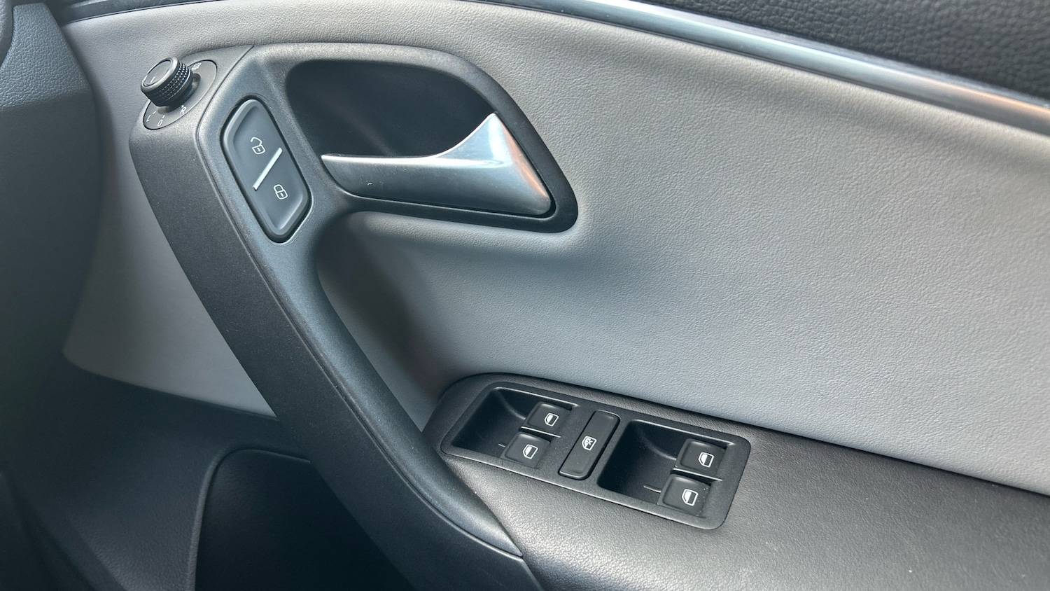 Used Volkswagen Polo 2016 for sale - 76687078: Photo 27