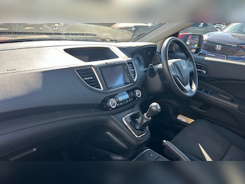 Used Honda CR-V 2017 for sale - 75536042: Photo