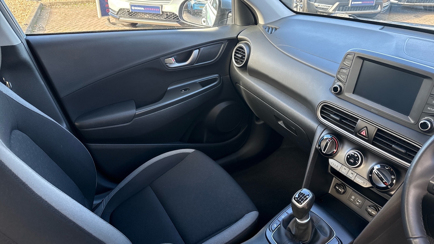 Used Hyundai KONA 2017 for sale - 76426244: Photo 14