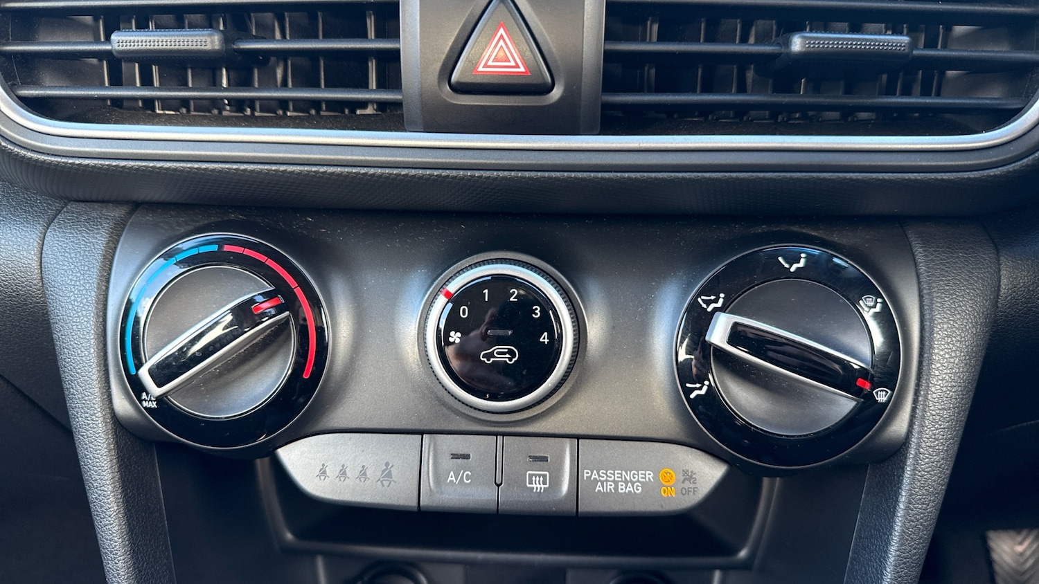 Used Hyundai KONA 2017 for sale - 76426244: Photo 35