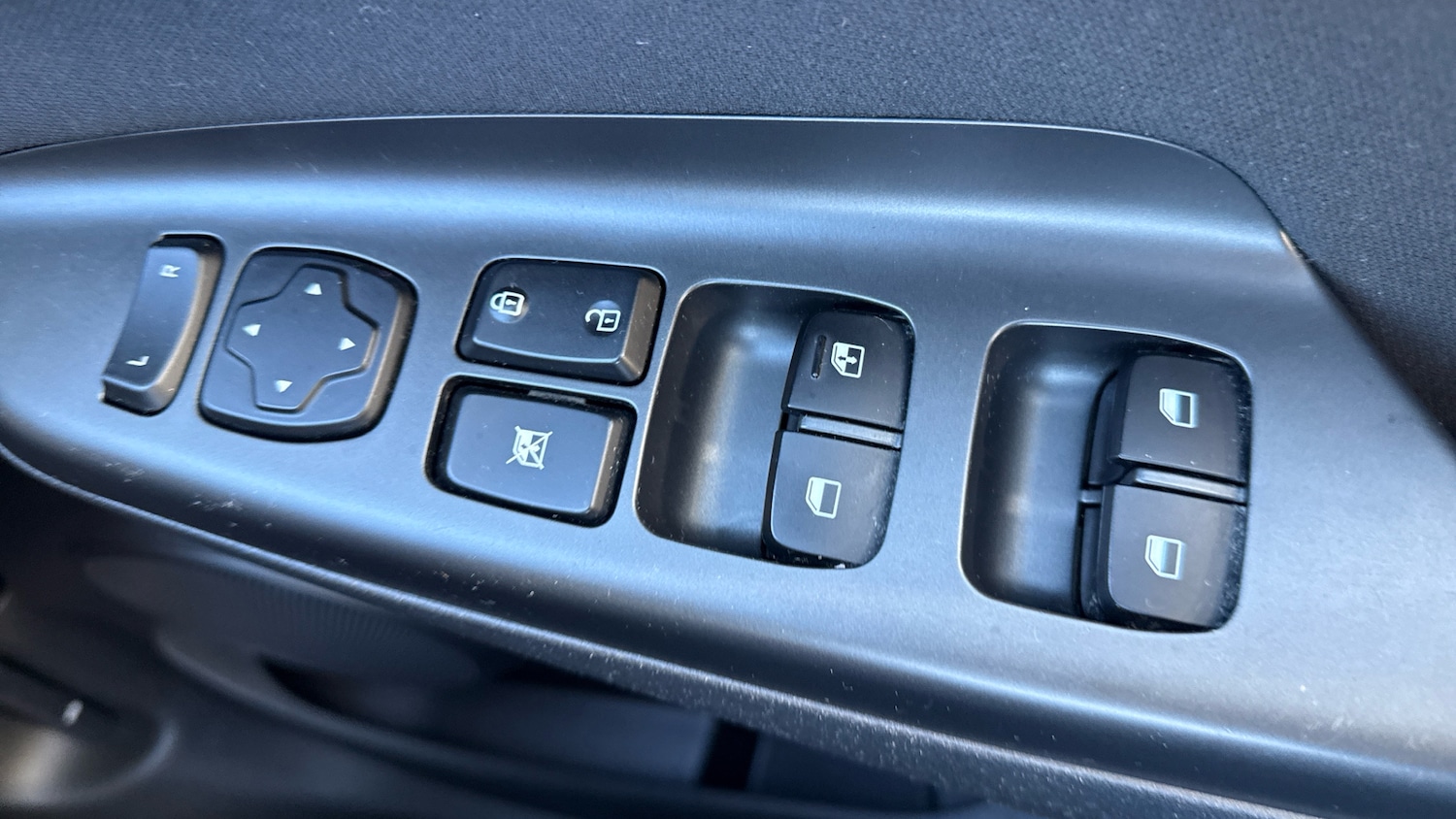 Used Hyundai KONA 2017 for sale - 76426244: Photo 40