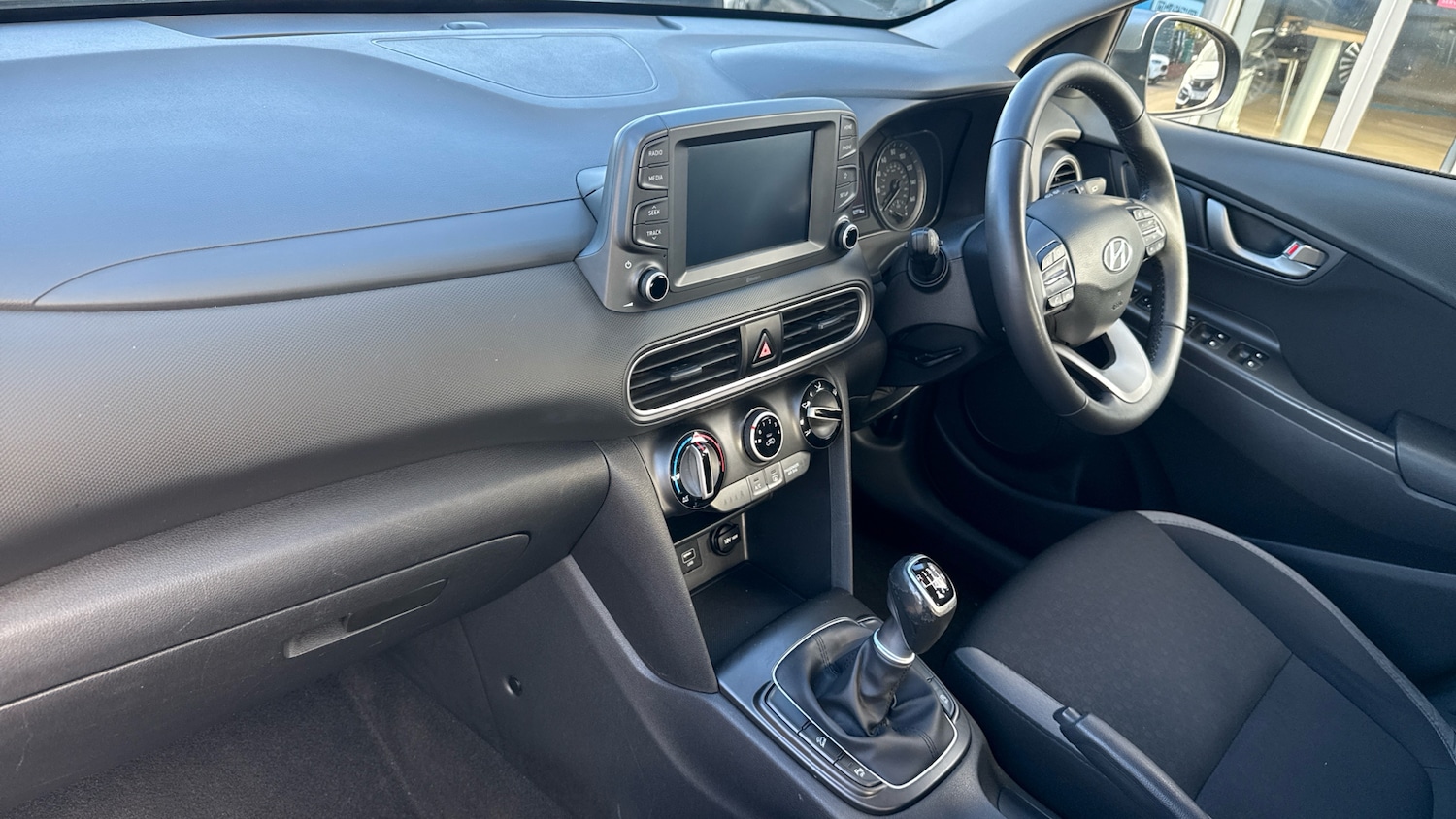 Used Hyundai KONA 2017 for sale - 76426244: Photo 9