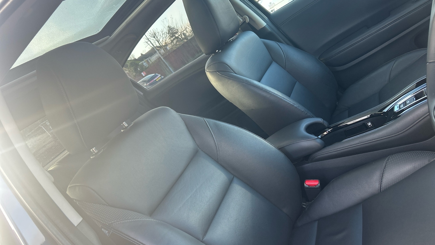 Used Honda HR-V 2017 for sale - 76882299: Photo 24