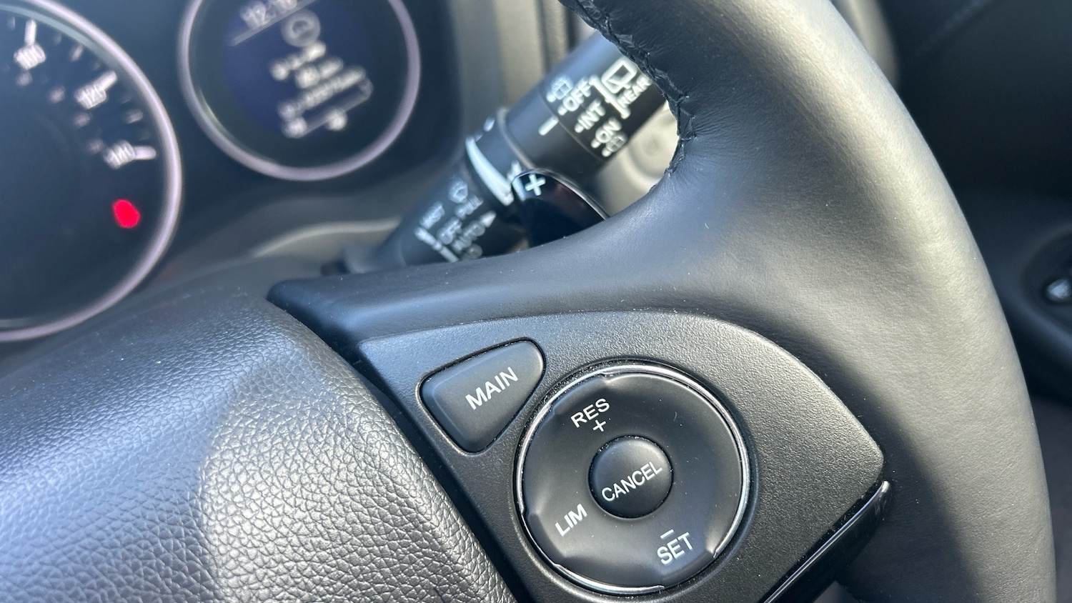 Used Honda HR-V 2017 for sale - 76882299: Photo 28