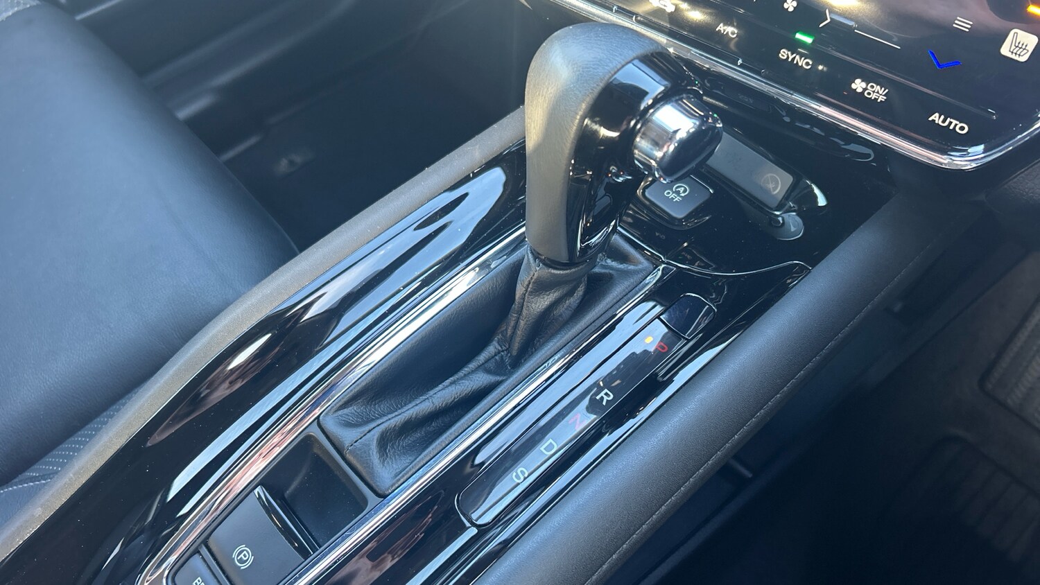 Used Honda HR-V 2017 for sale - 76882299: Photo 35