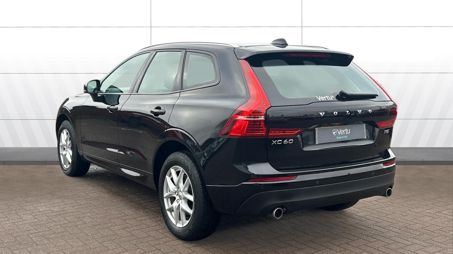 Used Volvo XC60 2018 for sale - 77567619: Photo 2