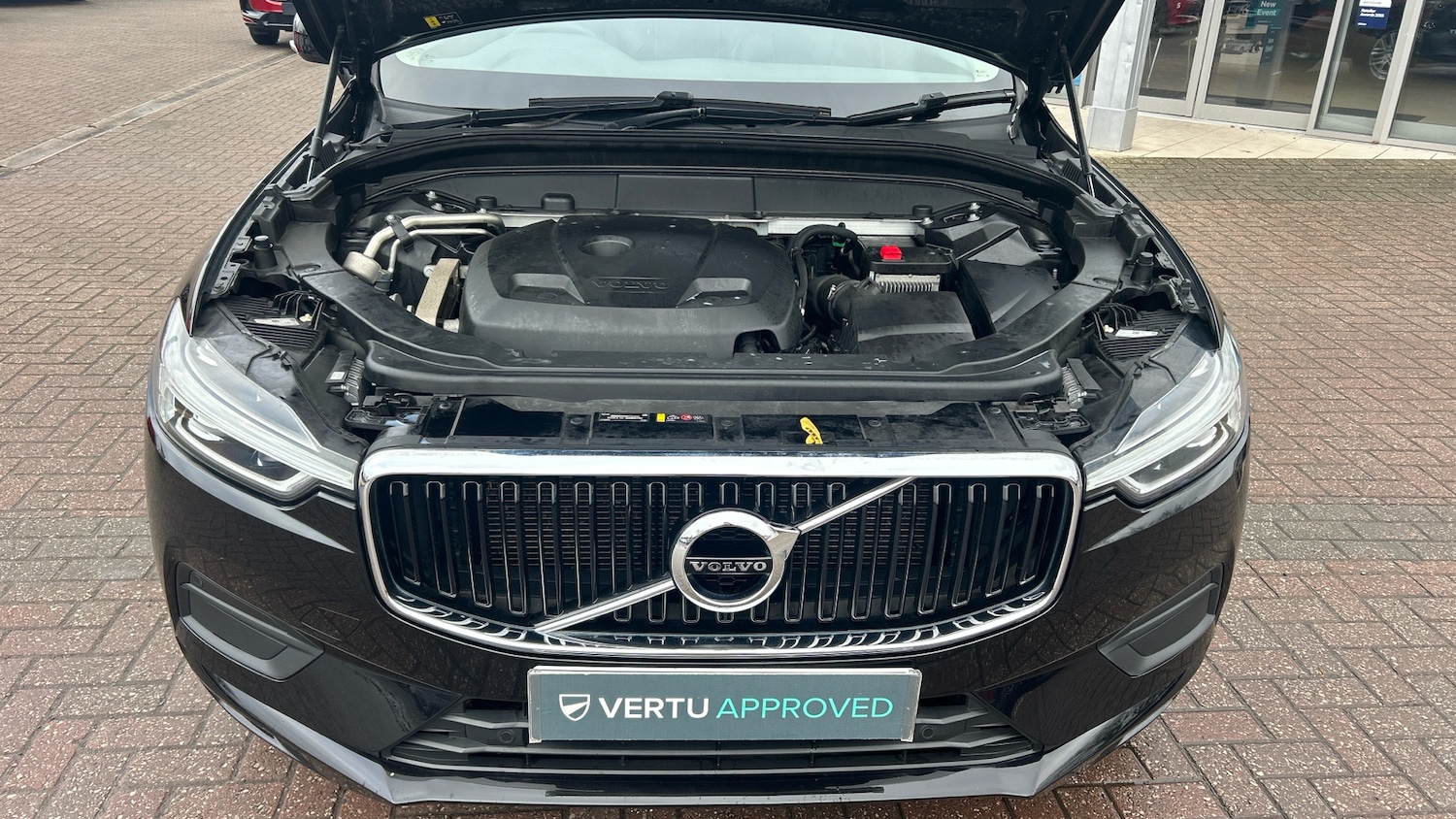Used Volvo XC60 2018 for sale - 77567619: Photo 8