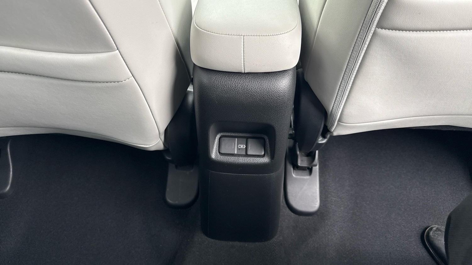 Used Honda Jazz 2021 for sale - 76830534: Photo 24