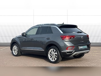 Used Volkswagen T-Roc 2023 for sale - 79421250: Photo