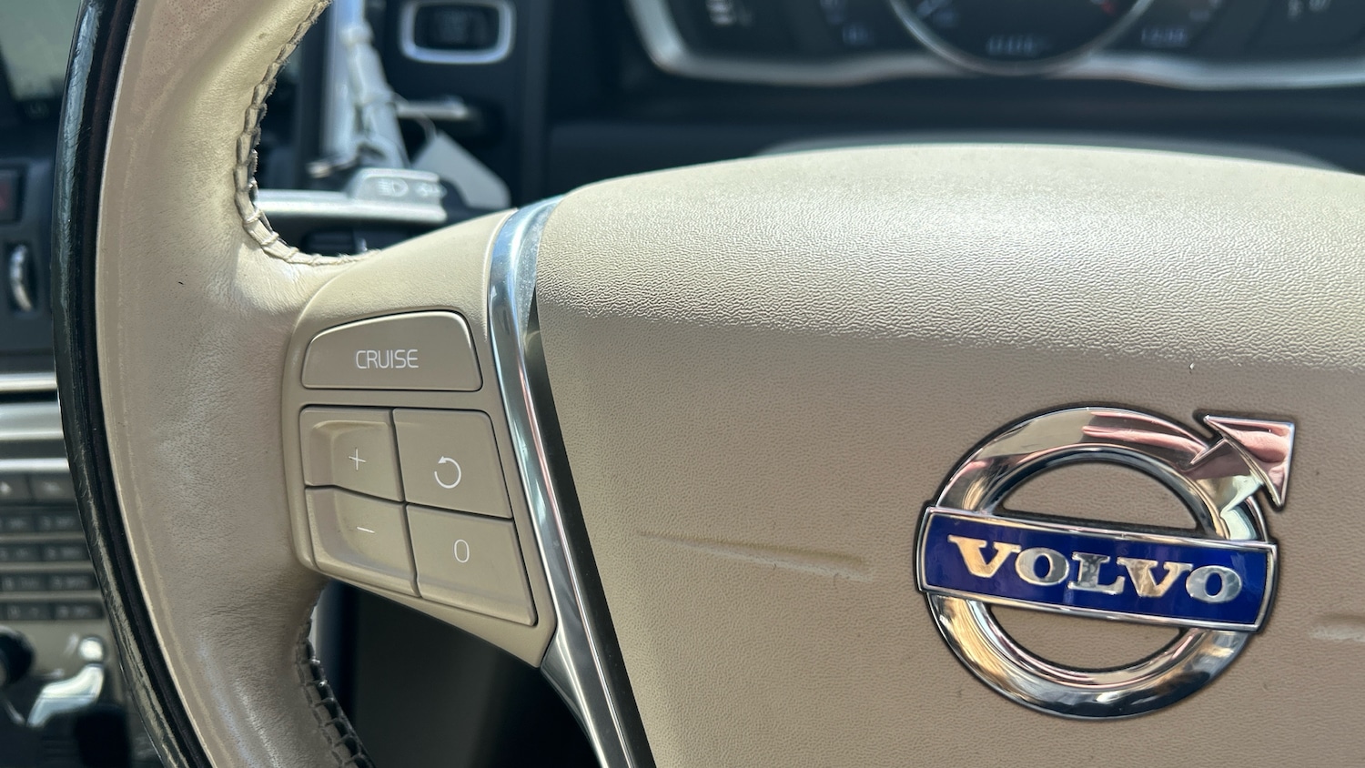 Used Volvo XC60 2016 for sale - 78084344: Photo 30