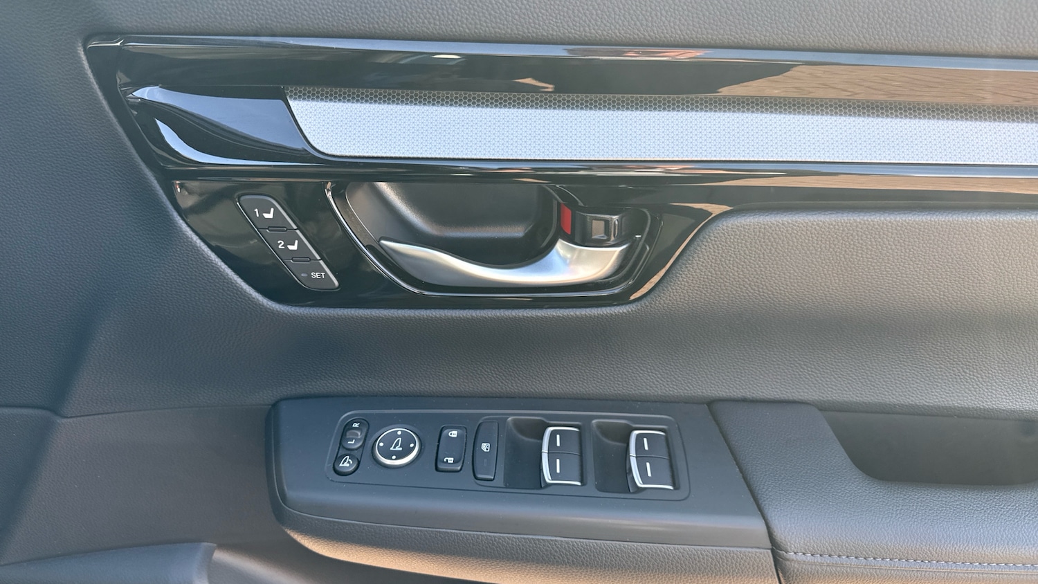 Used Honda CR-V 2023 for sale - 77962174: Photo 33