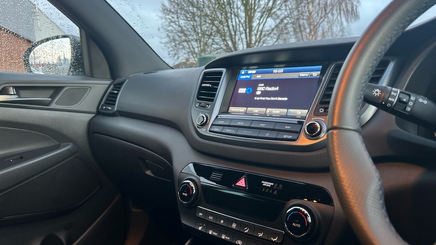 Used Hyundai TUCSON 2018 for sale - 76738691: Photo 41