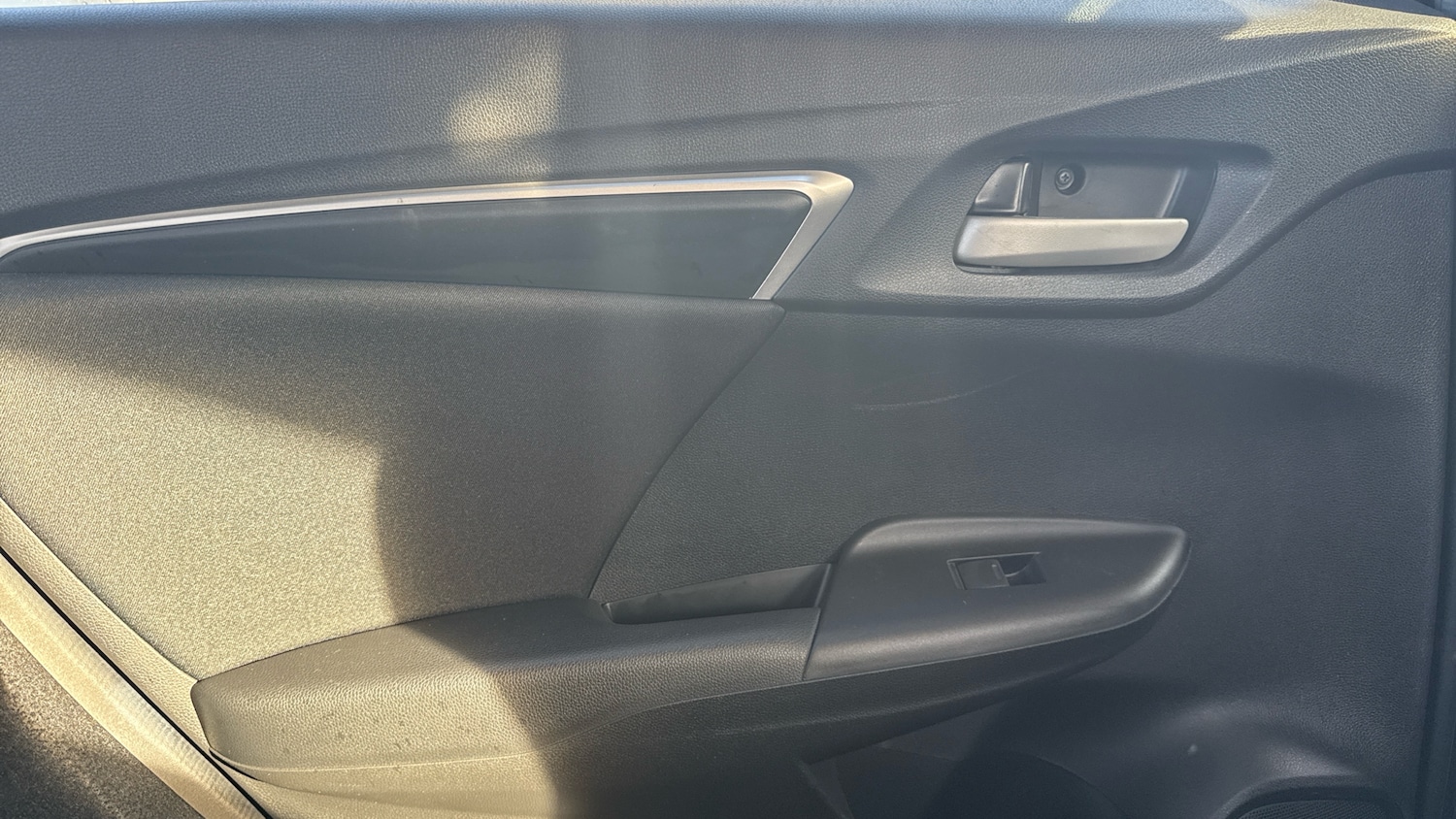 Used Honda Jazz 2019 for sale - 76971852: Photo 18