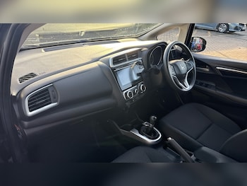 Used Honda Jazz 2019 for sale - 76971852: Photo