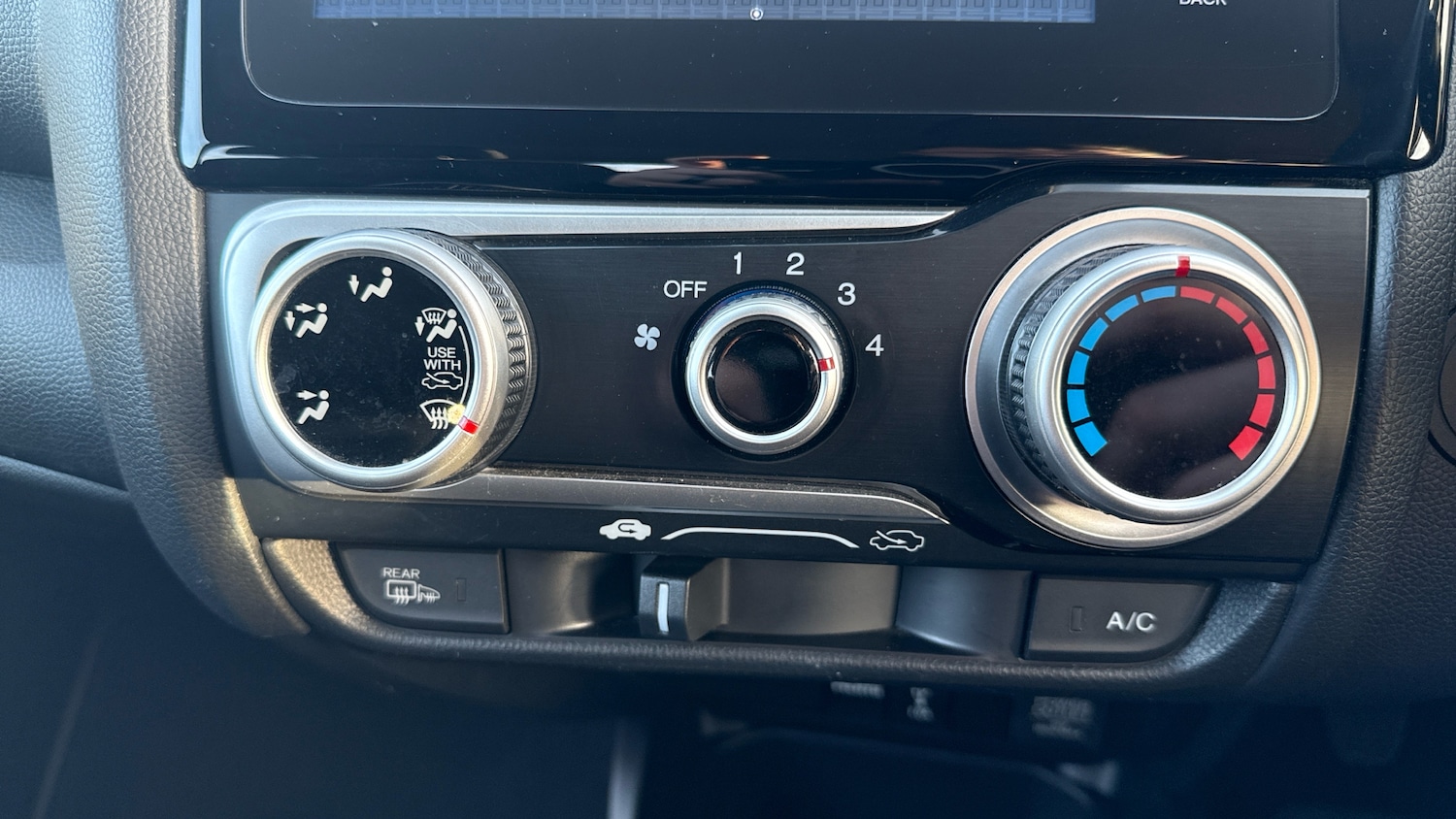 Used Honda Jazz 2019 for sale - 76971852: Photo 37