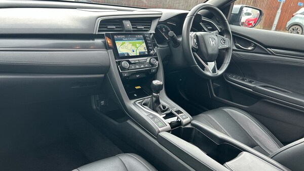 Used Honda Civic 2020 for sale - 76265913: Photo 2