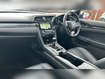Used Honda Civic 2020 for sale - 76265913: Photo 2