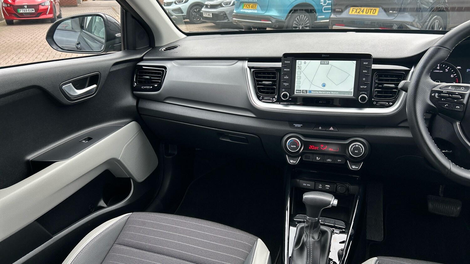 Used Kia Stonic 2019 for sale - 76273558: Photo 14