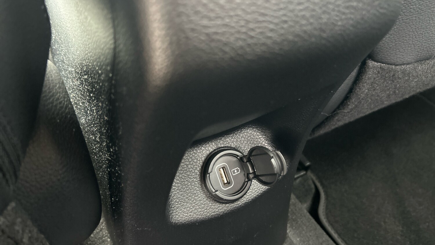 Used Kia Stonic 2019 for sale - 76273558: Photo 31