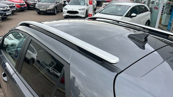 Used Kia Stonic 2019 for sale - 76273558: Photo 42