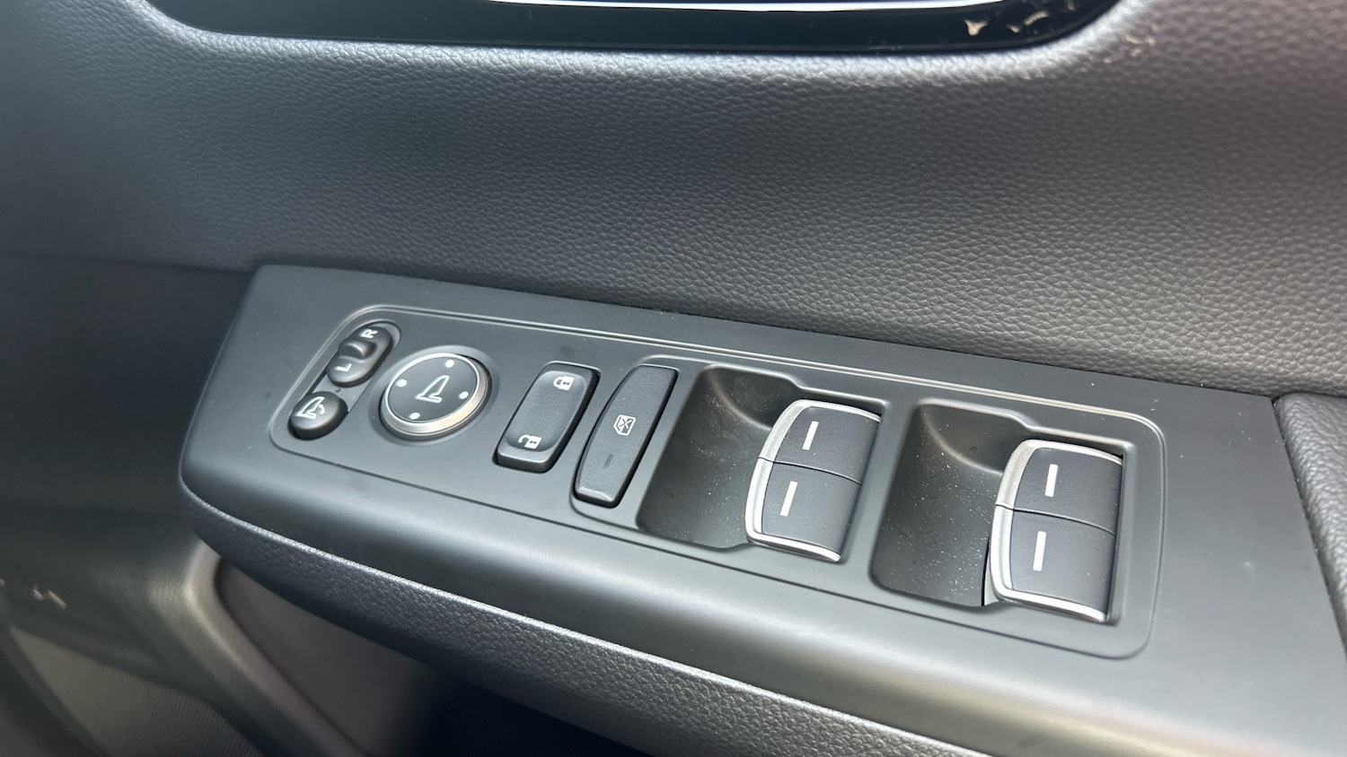 Used Honda CR-V 2025 for sale - 76131144: Photo 29