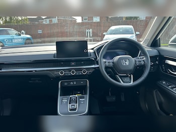 Used Honda CR-V 2025 for sale - 76131144: Photo 4