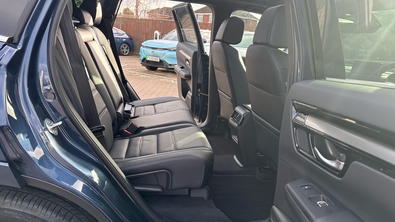 Used Honda CR-V 2025 for sale - 76946702: Photo 26