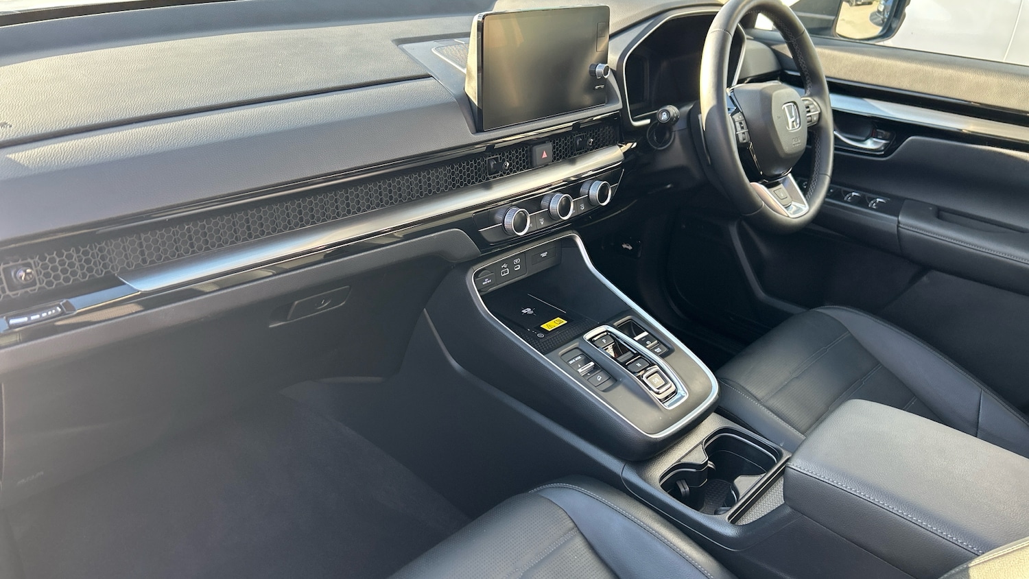 Used Honda CR-V 2025 for sale - 78094956: Photo 2