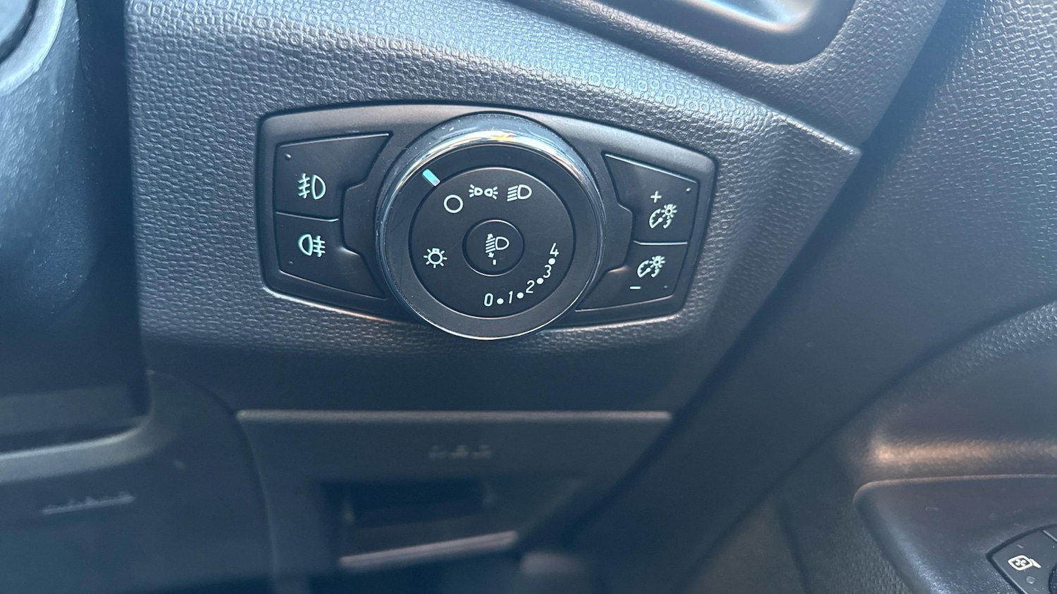 Used Ford Ecosport 2019 for sale - 76681593: Photo 32