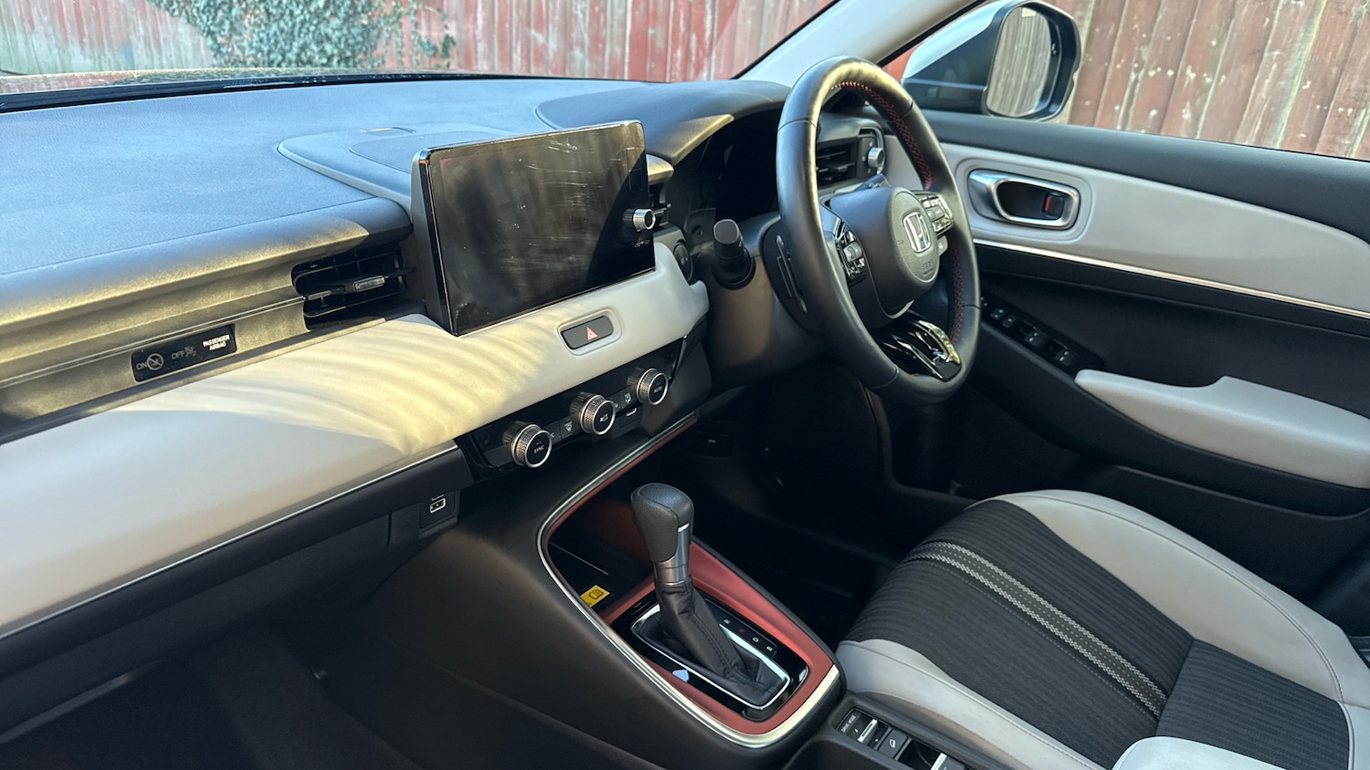 Used Honda HR-V 2023 for sale - 76452669: Photo 2