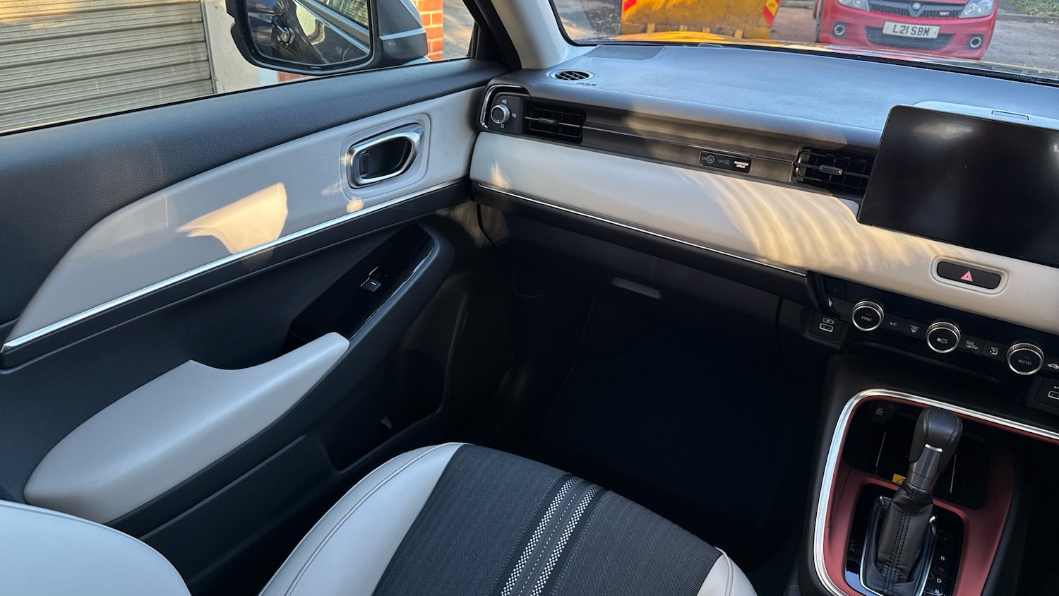 Used Honda HR-V 2023 for sale - 76452669: Photo 28