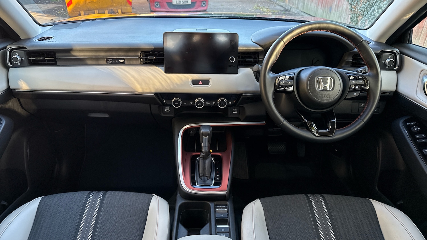 Used Honda HR-V 2023 for sale - 76452669: Photo 4