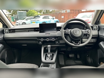 Used Honda HR-V 2022 for sale - 76170624: Photo 4