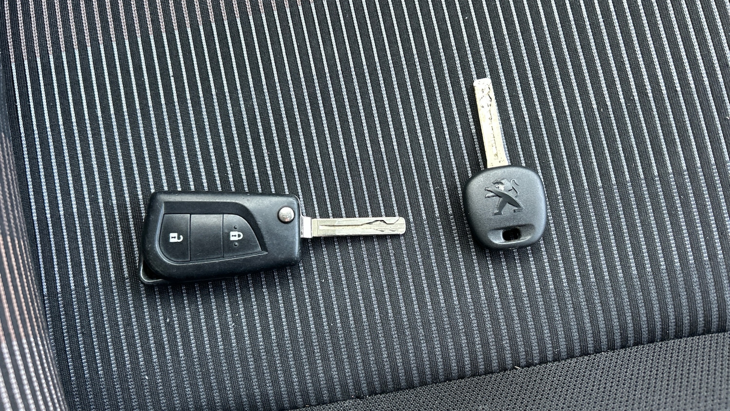 Used Peugeot 108 2015 for sale - 77197970: Photo 20