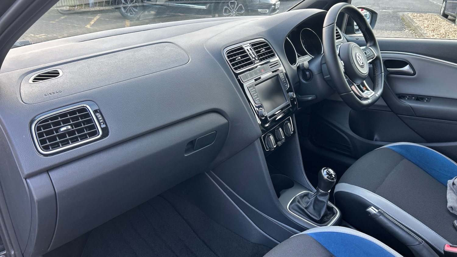 Used Volkswagen Polo 2016 for sale - 77070788: Photo 9