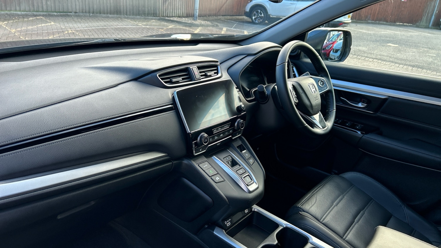 Used Honda CR-V 2022 for sale - 76092240: Photo 2