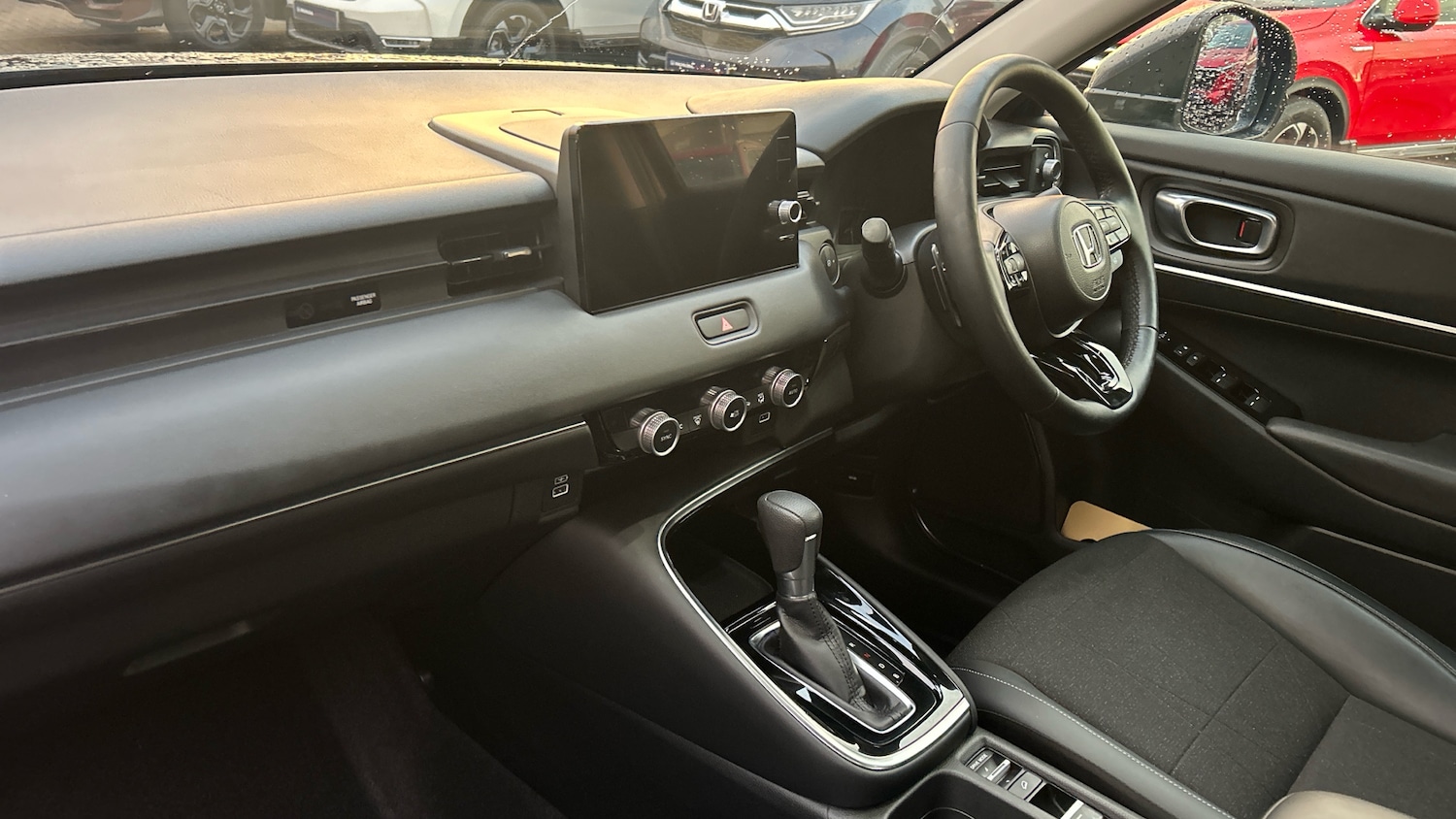 Used Honda HR-V 2022 for sale - 76426264: Photo 2