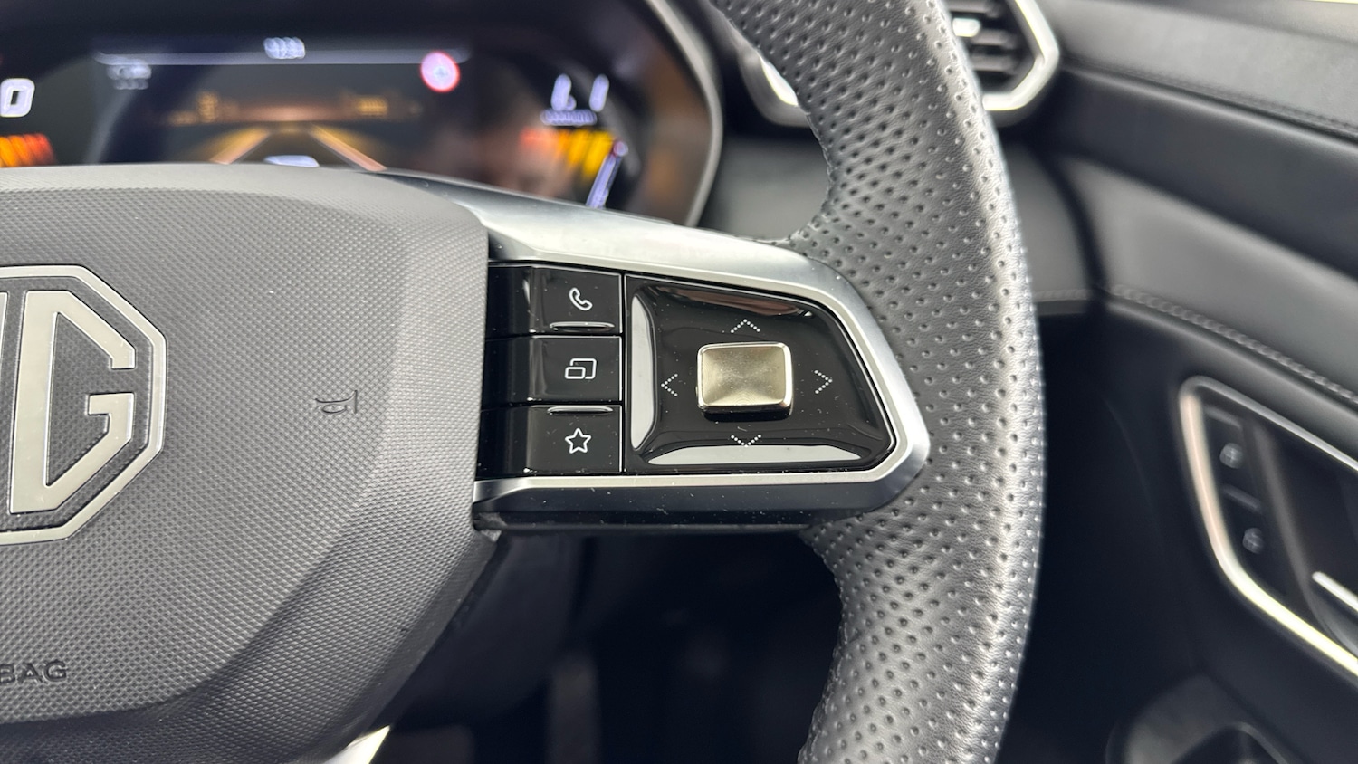 Used MG MG ZS 2024 for sale - 77353500: Photo 18