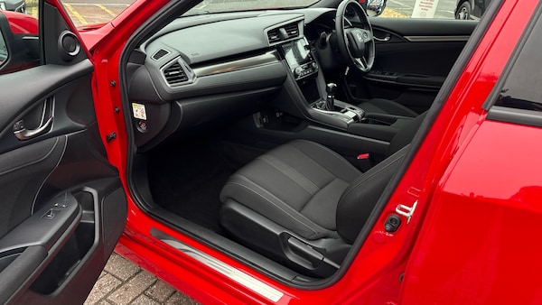 Used Honda Civic 2019 for sale - 76263149: Photo 26