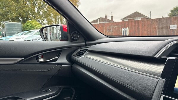 Used Honda Civic 2019 for sale - 76263149: Photo 38