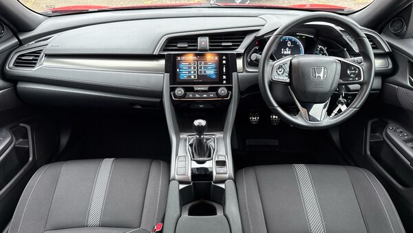 Used Honda Civic 2019 for sale - 76263149: Photo 4