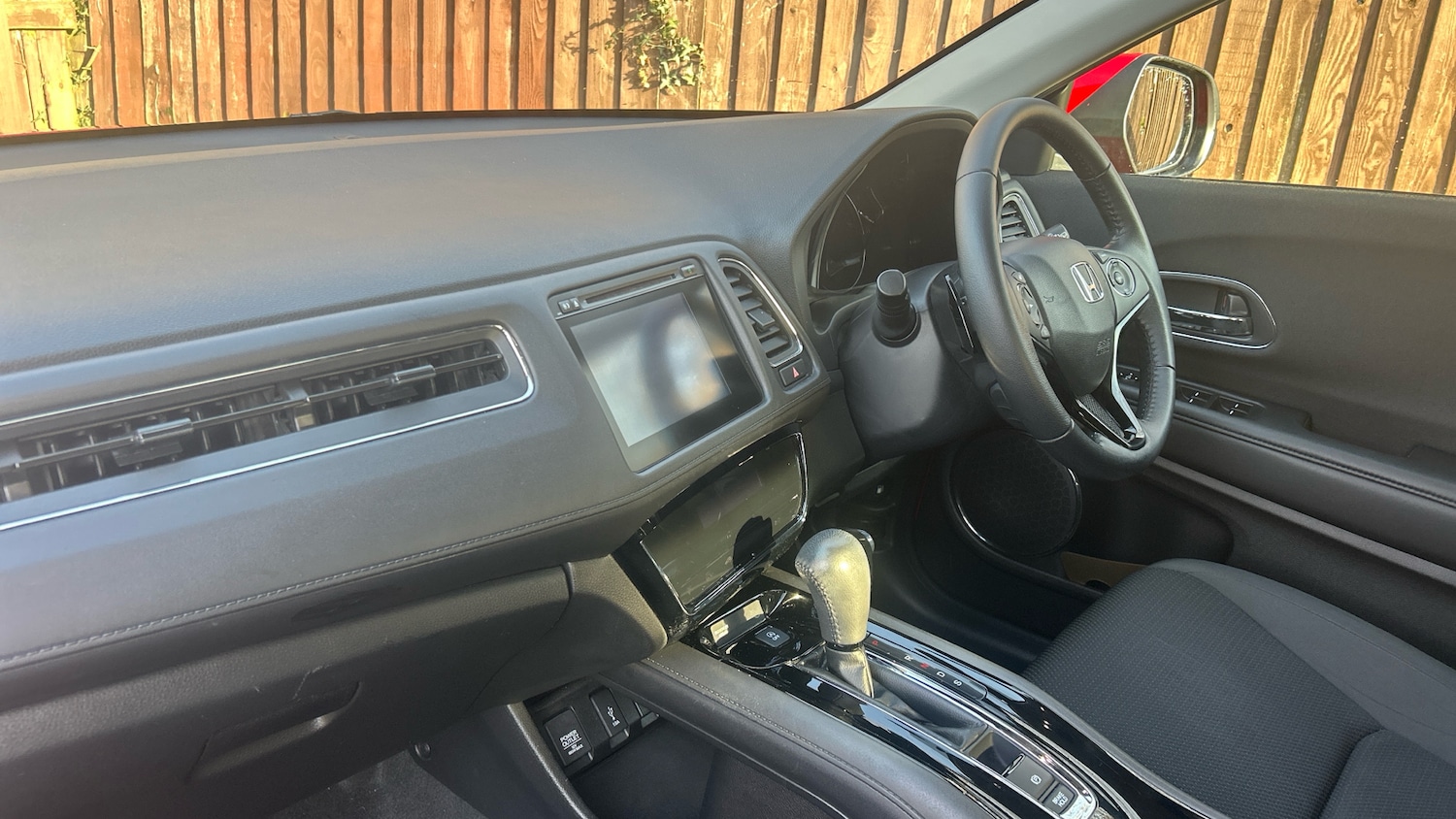 Used Honda HR-V 2019 for sale - 76971853: Photo 2