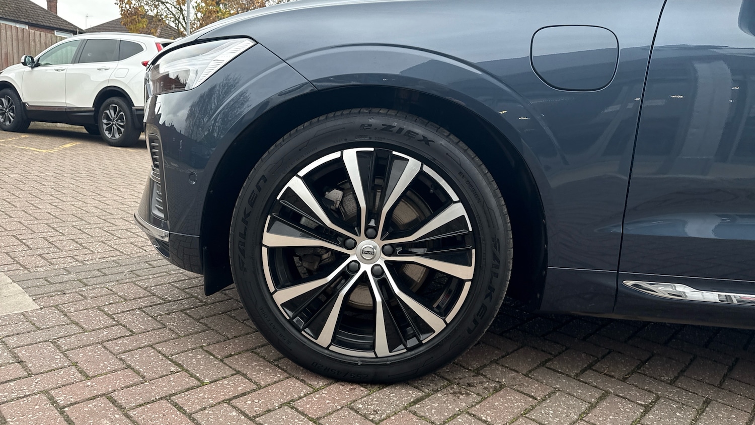 Used Volvo XC60 2023 for sale - 76526455: Photo 24