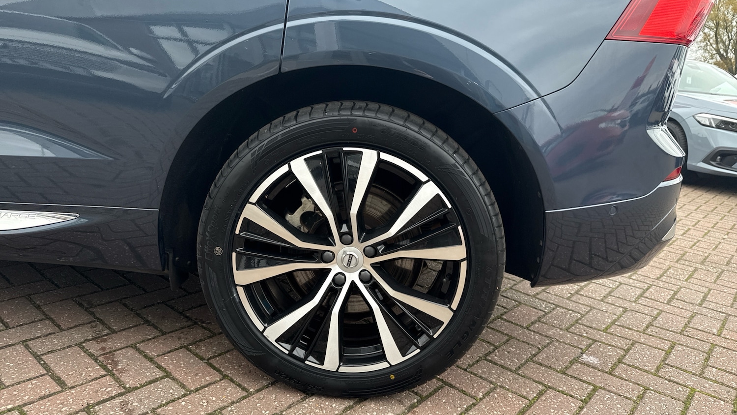 Used Volvo XC60 2023 for sale - 76526455: Photo 25