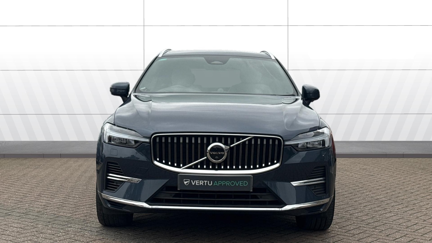 Used Volvo XC60 2023 for sale - 76526455: Photo 3