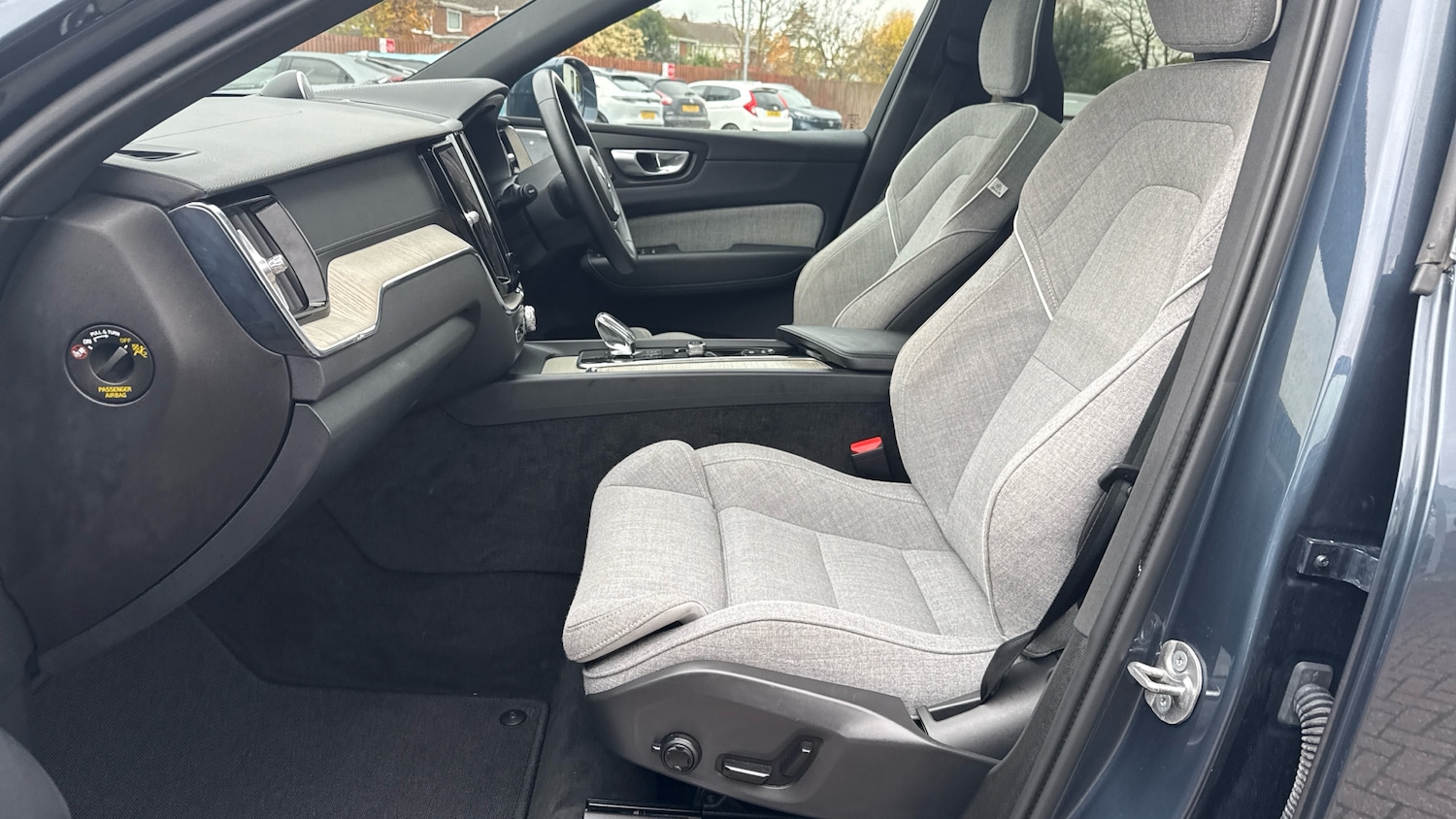 Used Volvo XC60 2023 for sale - 76526455: Photo 37