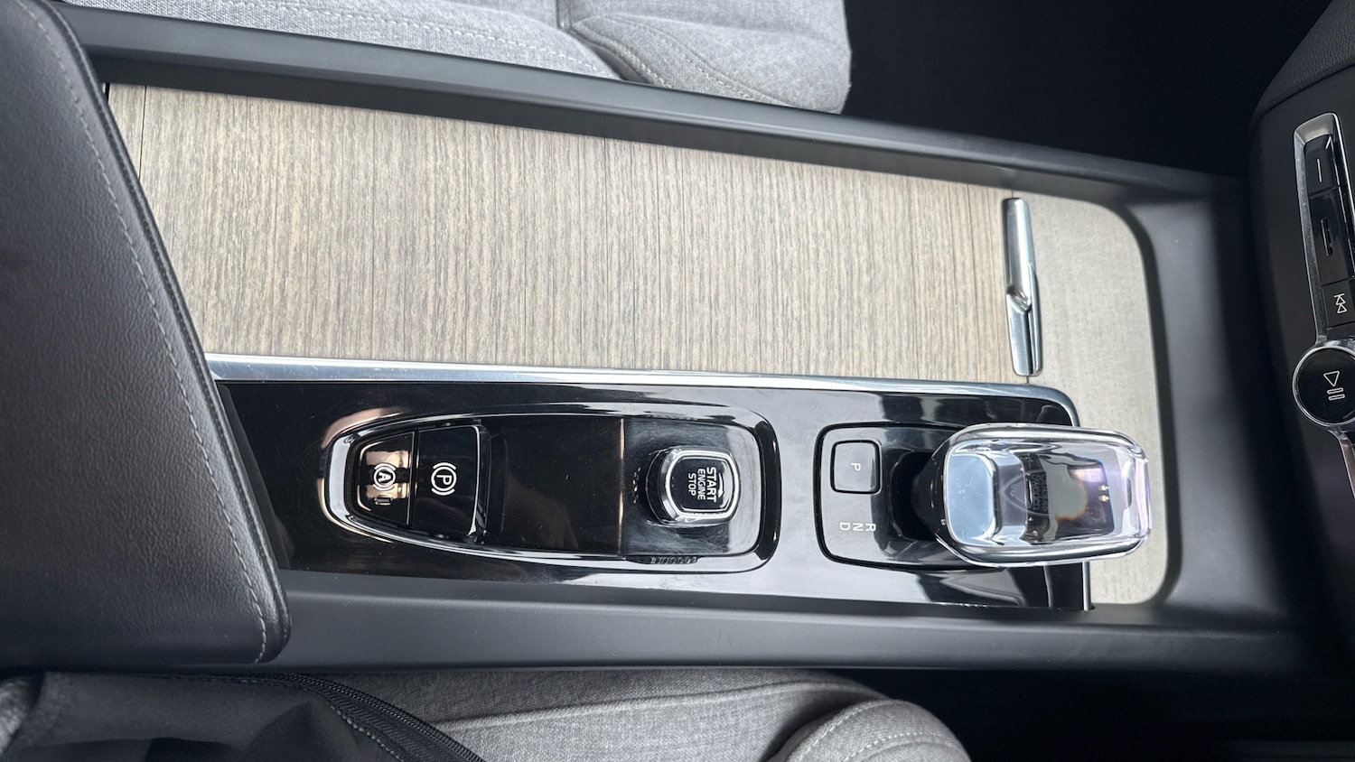 Used Volvo XC60 2023 for sale - 76526455: Photo 43